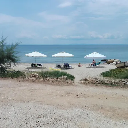 Porto Almira Beachfront Apartrments 公寓